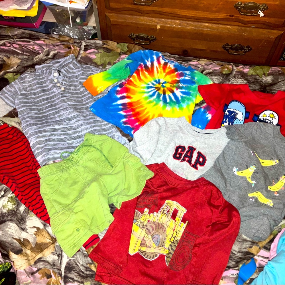 8 pc 2T boys bundle